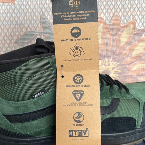 Vans WMNS Ultrarange Exo
Mountain View
VN0A5KS5BD6
Sneakers Boots - Picture 3 of 16